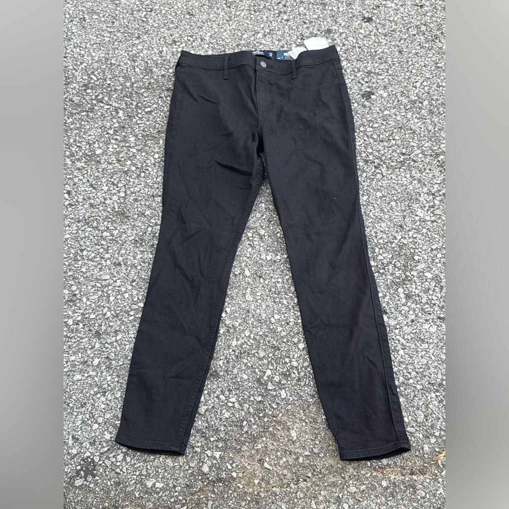 NWT Hollister High-Rise Black Jeggings
